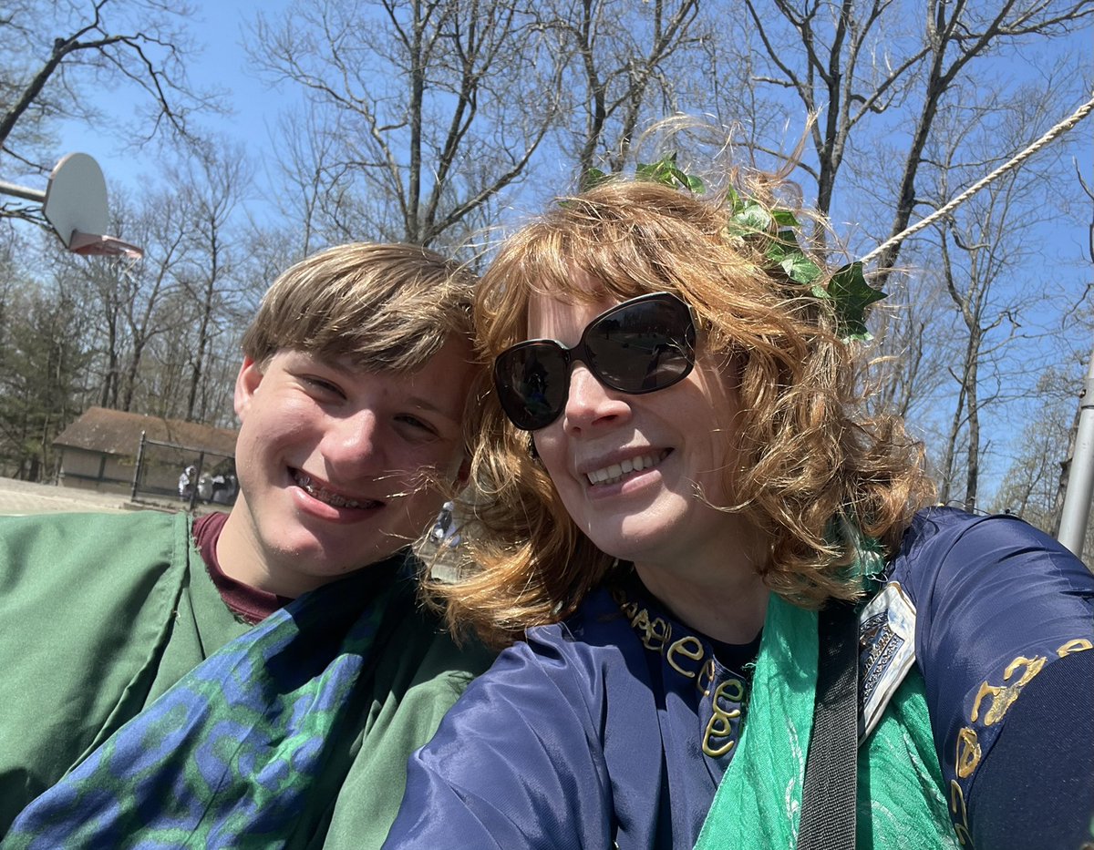 BCHSmagistra's tweet photo. First #CTStateLatinDay since 2018. #BCLatin students had a blast. So nice to be back! #LatinRocks #LatinDay2022 #AdAstraPerAspera @BCHSprincipal @MrBroderickBCHS https://t.co/bgM480cQ8L