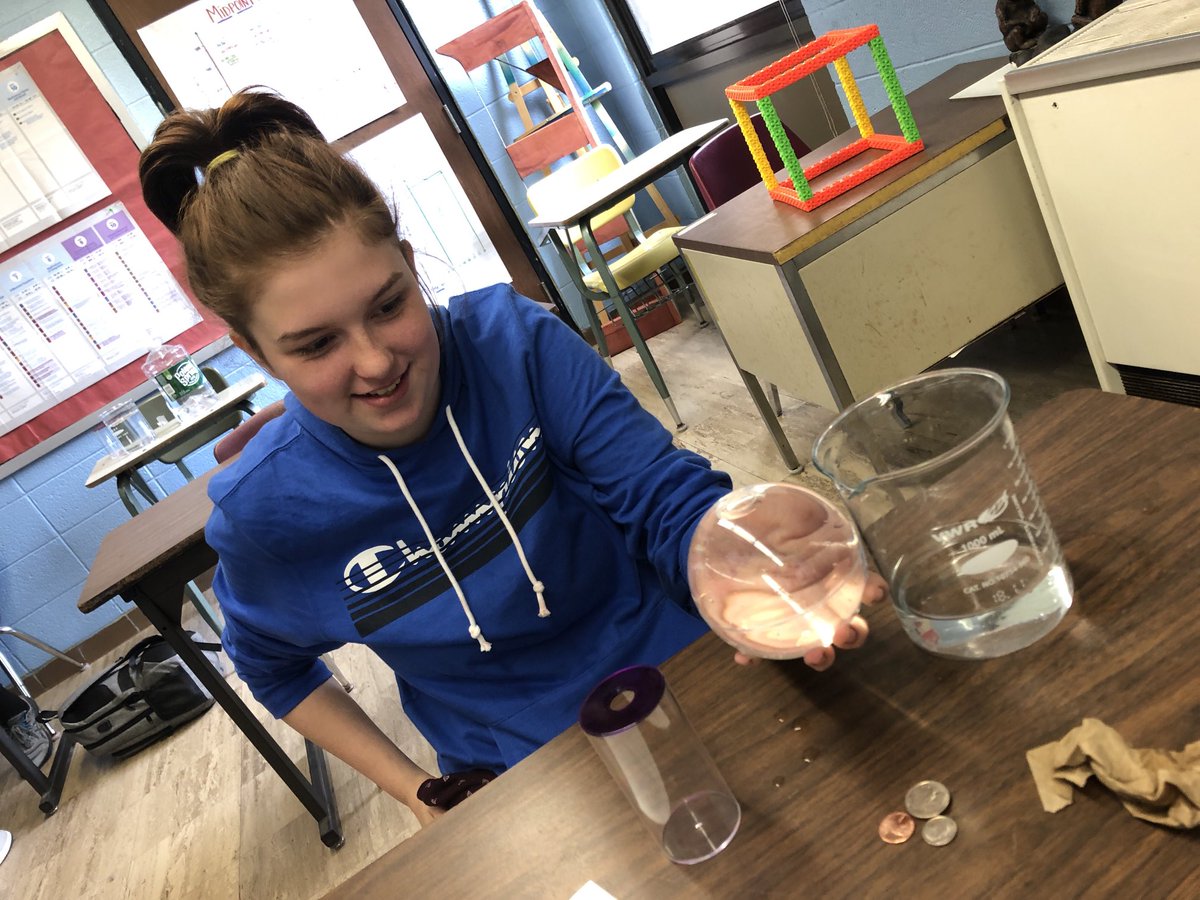 Pi_Roe's tweet image. Exploring volume and surface area this week….