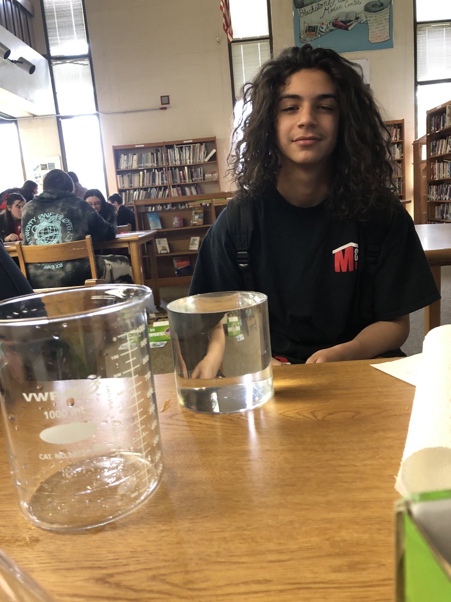 Pi_Roe's tweet image. Exploring volume and surface area this week….