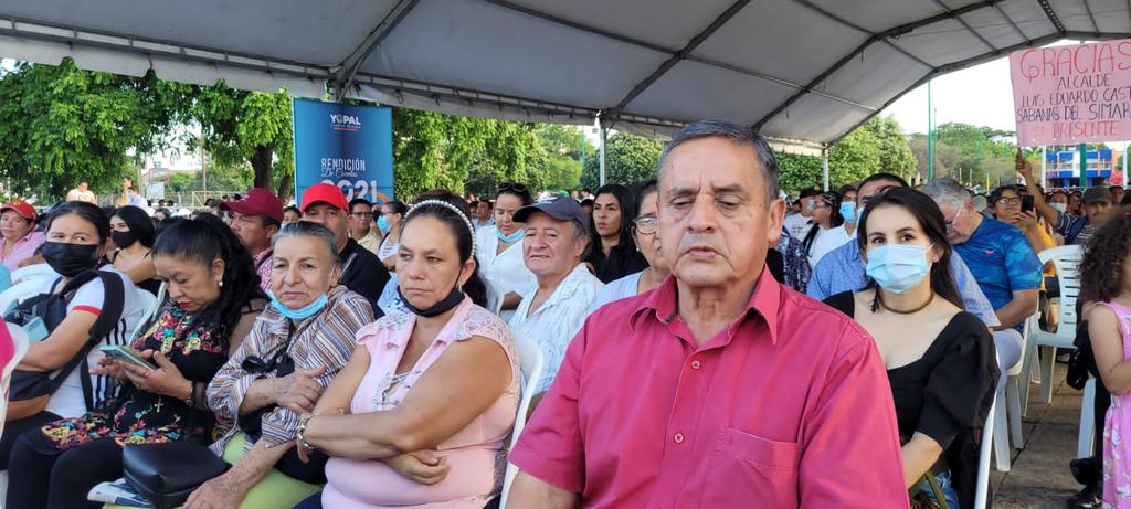 alcaldiadeyopal's tweet photo. La Administración Municipal presentó proyectos importantes ante el @ConcejodeYopal como la creación de #Sayop y el #IFEY, beneficiando a los yopaleños con alumbrado público y créditos, resalta la Jefe Asesora de Planeación Sonia Ruíz.
#RendiciónDeCuentas2021
#CumpliendoElPlan https://t.co/RvvLXyYLgR