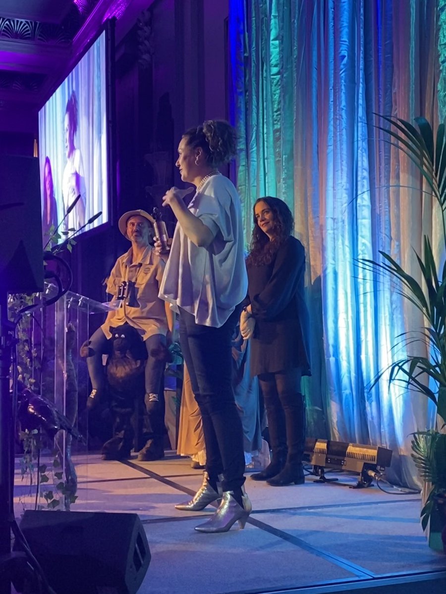 TicketmasterB2B's tweet photo. Huge congratulations to our very own VP of Music Sarah Slater for winning The Golden Ticketer Award at The Arthur Awards 2022 🎉 

#ILMC34 #ILMC #Awards #LiveMusic #Ticketing @ILMC https://t.co/idwQ8qoOct