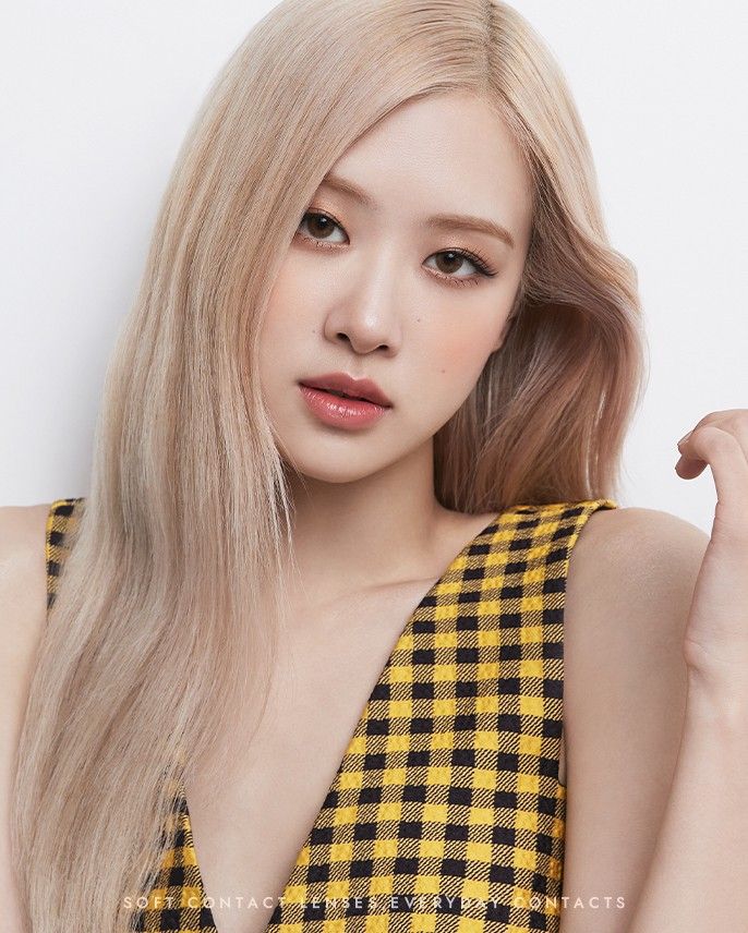 rshourly's tweet photo. #로제 #ROSÉ https://t.co/4IxT0FjV6f