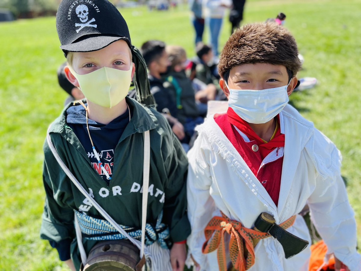 Mrs. Roivas tweet media