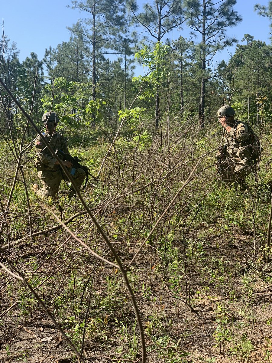 Troop2nd's tweet photo. Assassin conducts End of Course FTX. A 24hr continuous operations built around the SQDN training scenario to give them a test of an actual operation. One more task ahead,“The 10 mile ruck”!!!
#19DOSUT
#intheshadows
#lionscoverthefront https://t.co/WebickOTwu