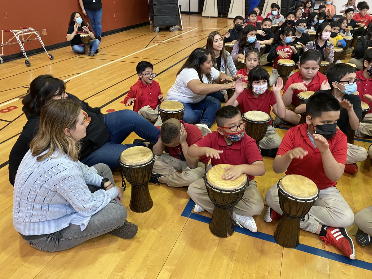 DHolmes2's tweet photo. Our students and staff enjoyed the #drumcafe today as we celebrated dia del niño. They were amazing. Great energy… @EspinozaBotello @BotelloElem @adam_pink_disd @MsAWilliams @YocelyDavila https://t.co/oZiXJuCgzl