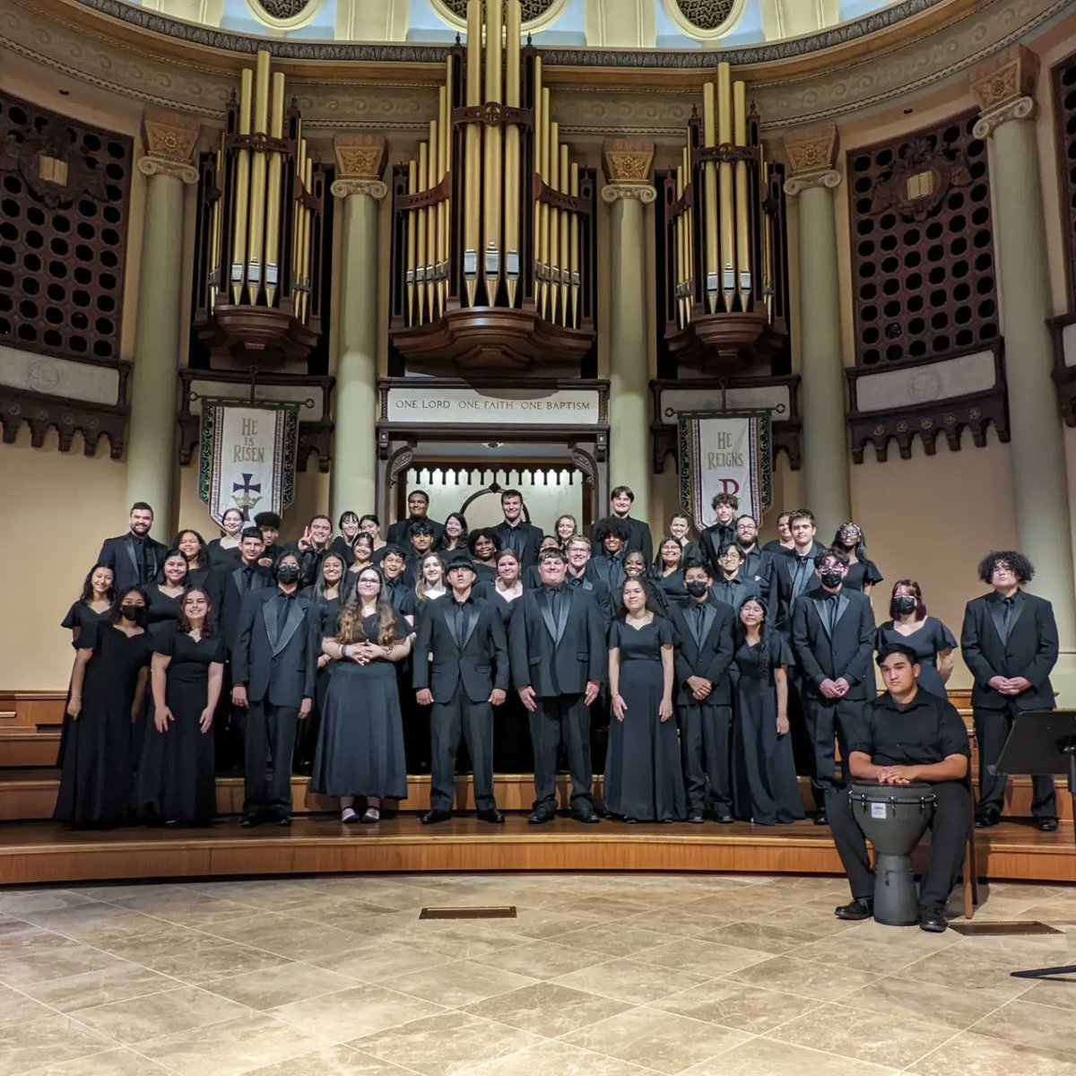 Conroe HS Choir tweet media