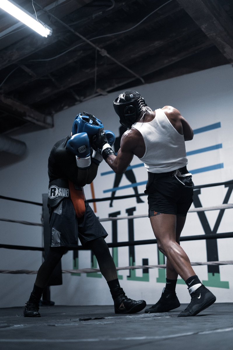 JaronEnnis's tweet photo. 😈🐺🚧 #May14th #Cali #Showtime 📺 #IBFeliminator 🏆🤫💫 https://t.co/IJd7kQkiKD