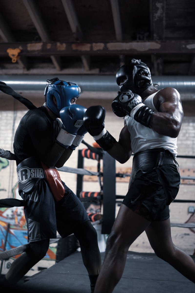 JaronEnnis's tweet photo. 😈🐺🚧 #May14th #Cali #Showtime 📺 #IBFeliminator 🏆🤫💫 https://t.co/IJd7kQkiKD