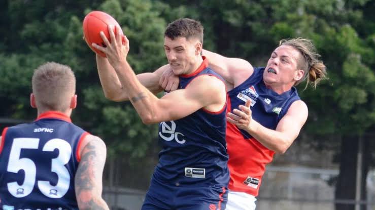 PaulAmy375's tweet photo. Believe Matt Wetering is in contention for a Collingwood VFL debut this weekend. He's won the past two league best and fairests with Springvale Districts in the Southern league. Hope the Pies go with him. He can play a bit. https://t.co/iQ0E3fnKbP