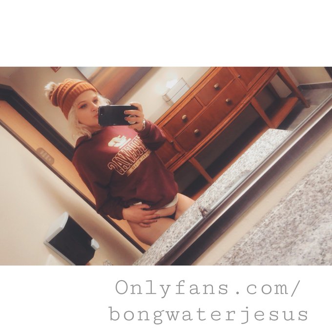 Special Content Creator - Madi 🍑's pics and videos Drop Full Access - Full Gallery FRe1UICWYAEHrRW jpg:small image