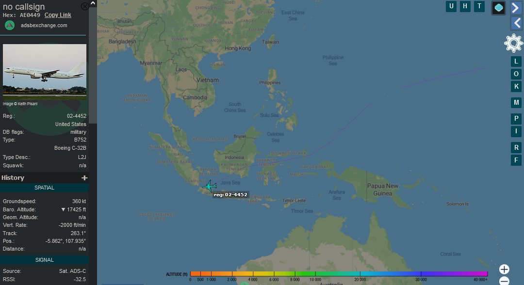 USAF C-32B Gatekeeper #CARVE73, possibly carrying US diplomats on approach for #Jakarta, #Indonesia. Outbound from #Guam, more below 

Japanese PM Kishida is also inbound for Jakarta for his first stop in his SEA-EU trip. US-JP-ID meeting perhaps?

ICAO: #AE0449
REG:02-4452