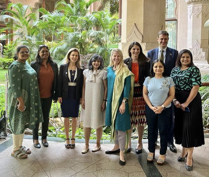 AusDHCIndia's tweet photo. Lively conversation with this incredible bunch of inspiring #womenintech in #Bengaluru, full of ideas about our Centre of Excellence for Critical and Emerging Tech Policy. #STEM #womenleaders @iissarayu @gyanlakshmi https://t.co/oVoO6kiJlw
