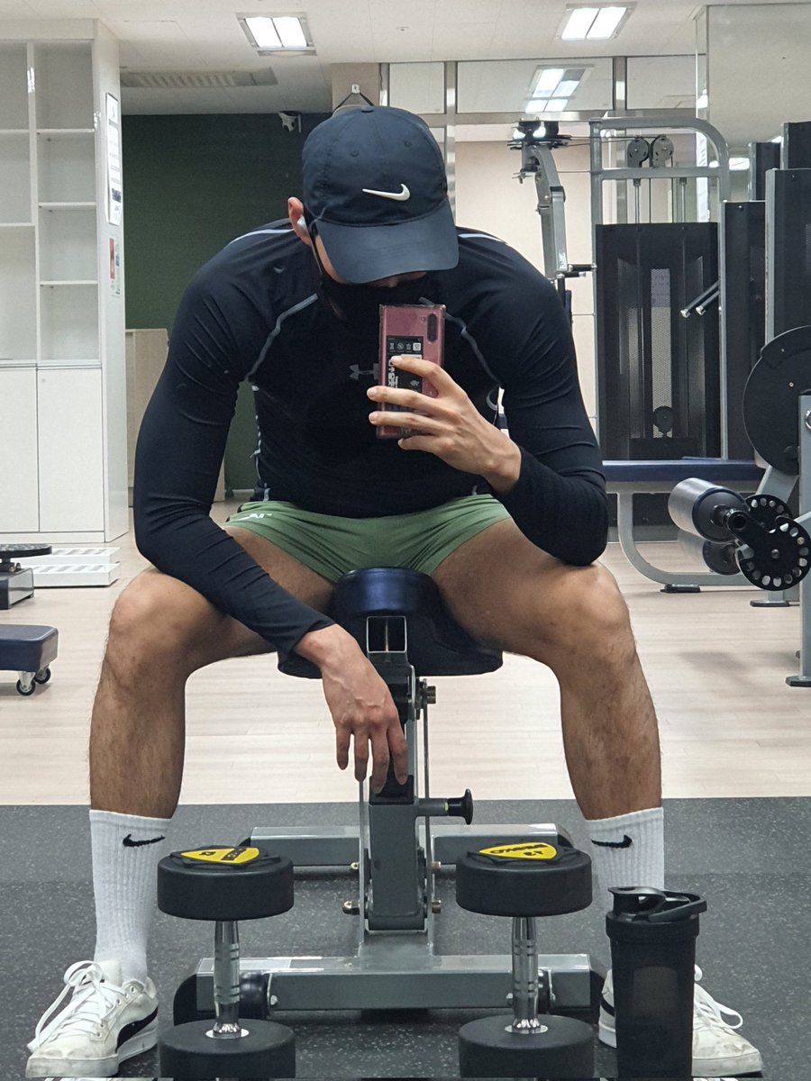 #ㅇㅇㅇ #오운완 #게친소 #gay
불금인데