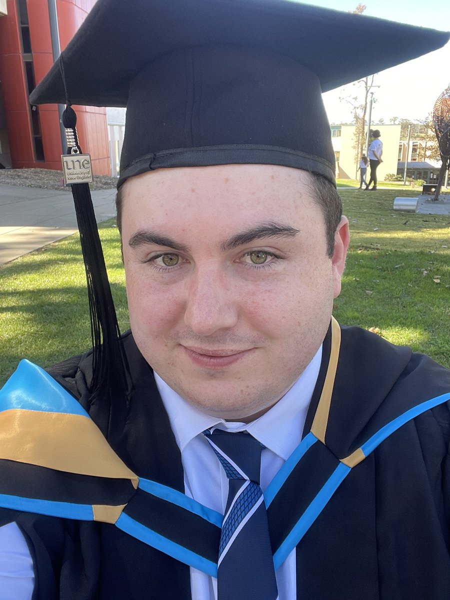 KoadyWilliams's tweet photo. Armidale turned on the good weather for the @UniNewEngland graduations today ☀️ 👨‍🎓 

Excited to join my fellow graduands this afternoon in the @unebusiness ceremony #UNEGraduation #UniNewEngland #ProudToBeUNE https://t.co/YHhEWYzRLc