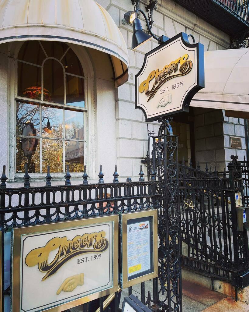 When in Rome… visit the coliseum. #tourist instagr.am/p/Cc62Ur8upmR/