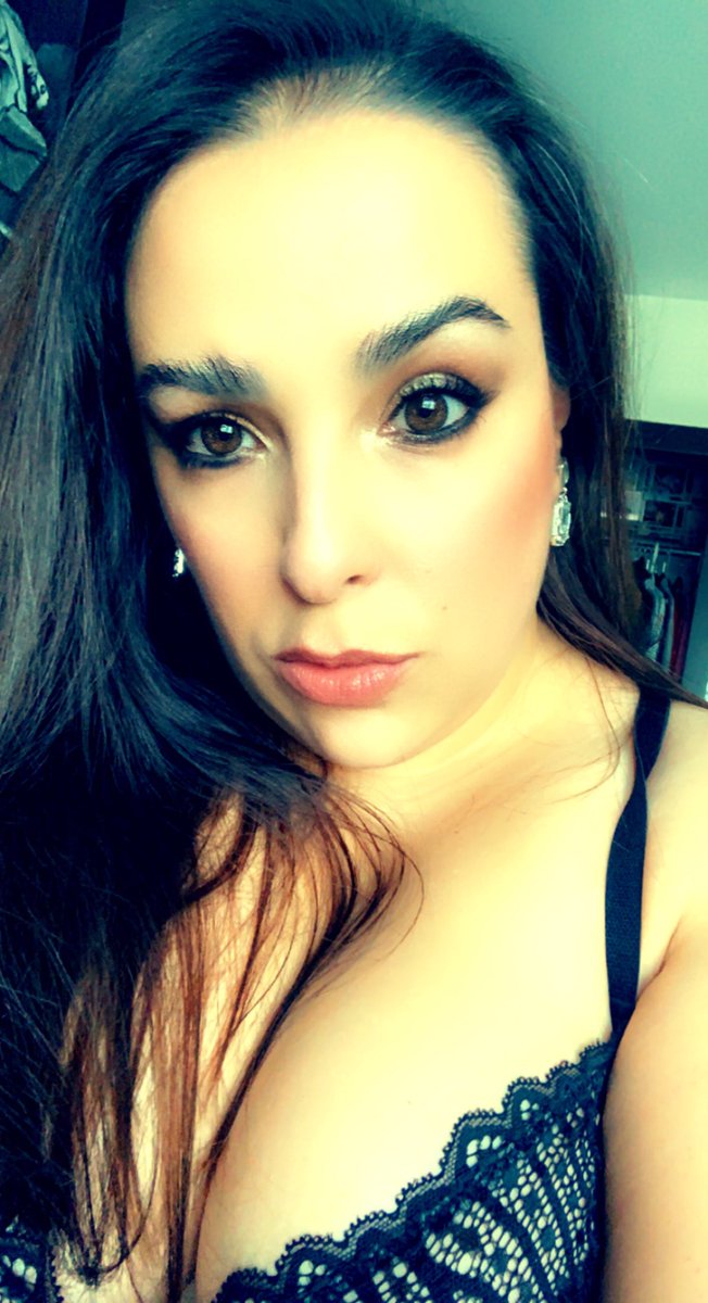 Draven1683's tweet photo. I’m sorry neither my eyes nor my boobs could get us the prodigal WR we thought was promised #PackersTwitter . I really thought they looked good enough to get it done 😉 #itiswhatitis #stillthursday #ThirstyThursdays #GoPackGo https://t.co/fEuh2Wh9B4