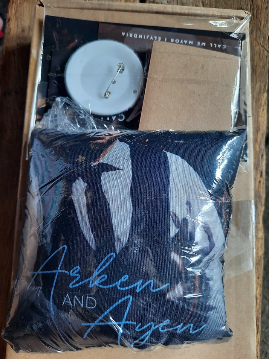 ElijahsBaby20's tweet photo. In the midst of my deadline, dumating si Mayor Arken para mangampanya hahaha😍
Sobrang ganda thank you Immac Watty Online Shoppe & congrats again @elyjindria you've come this far, labyu😘🥰
#CallMeMayor https://t.co/cIS7h54sWb