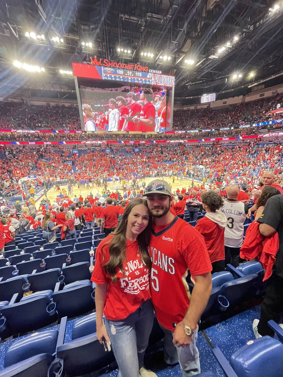 AustinMenard's tweet photo. Pels might have lost but at least I get to wake up tomorrow knowing we don’t have Jae Crowder on our team. #marshmellowsoft https://t.co/YGIDKhDzde
