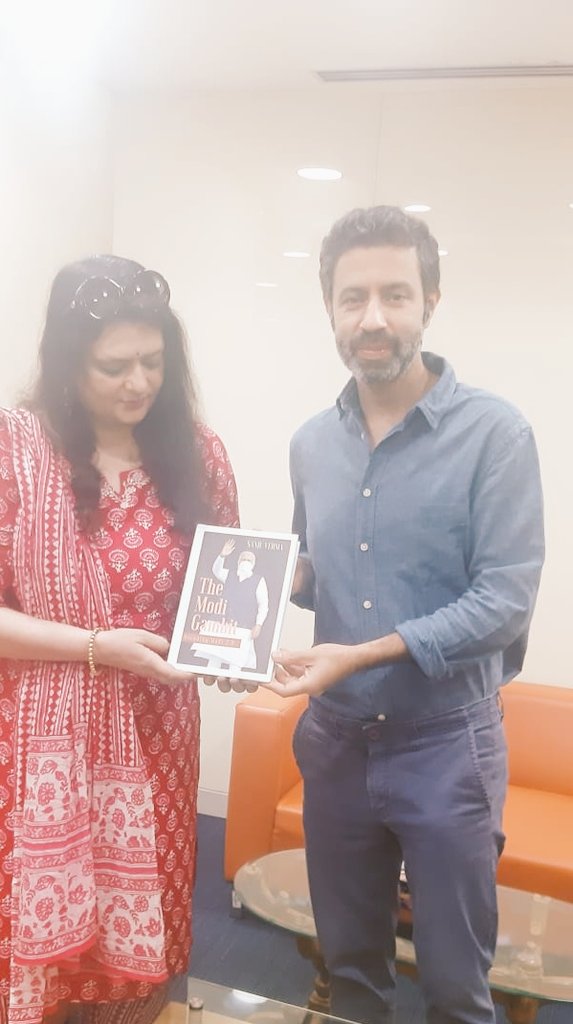 Sanju_Verma_'s tweet image. During my Delhi trip this week,met up with @RShivshankar of #IndiaUpfront fame&amp;amp;gave him a copy of my book,#TheModiGambit 

It is always a pleasure meeting Rahul,because we share a common passion for writing,without compromising on the hard facts

Thank you for your time Rahul:)