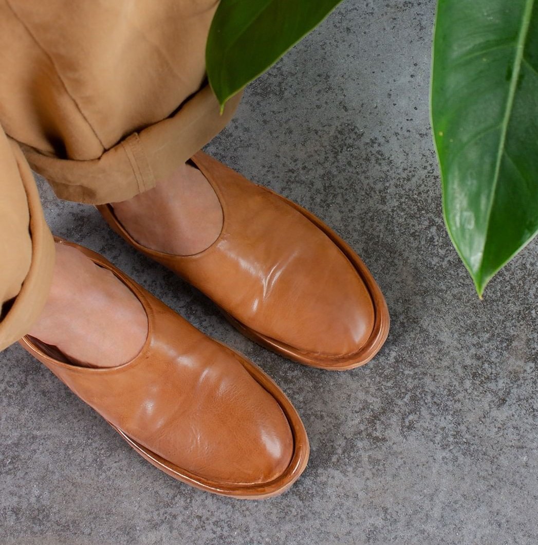 Kingit2's tweet photo. Soft shoes for all day.

#ladyshoes #shoesmadeinitaly  #fashionstyle #summershoes #kingit #kingshoes #kingtartufoli #kingtartufolishoes https://t.co/jF1B08fxse