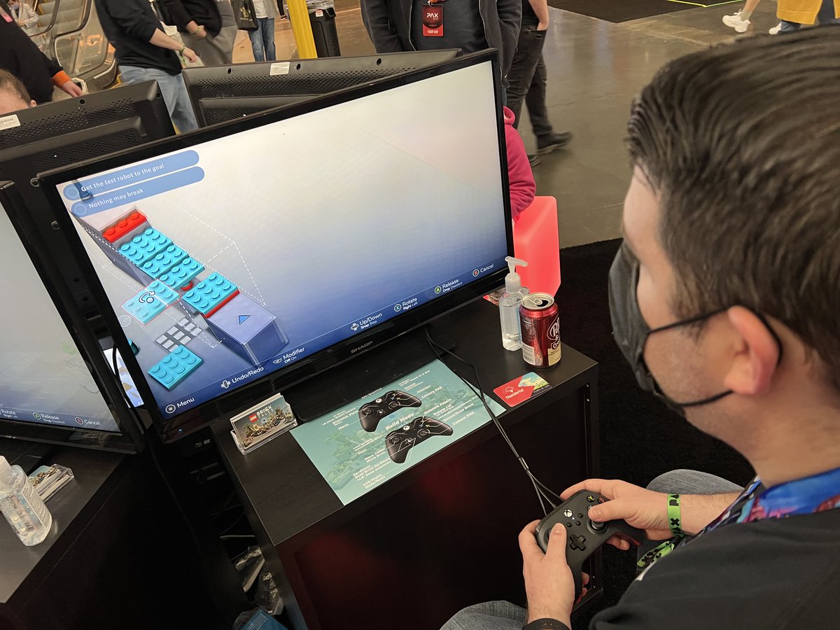 evaction's tweet photo. We assembled brick puzzles at the @Thunderfulgames booth with the new #ClockStone Lego Brick Tales at #PaxEast2022 #Pax #PaxEast #Lego #LegoBrickTales #BrickTales https://t.co/FPAY2JibMy