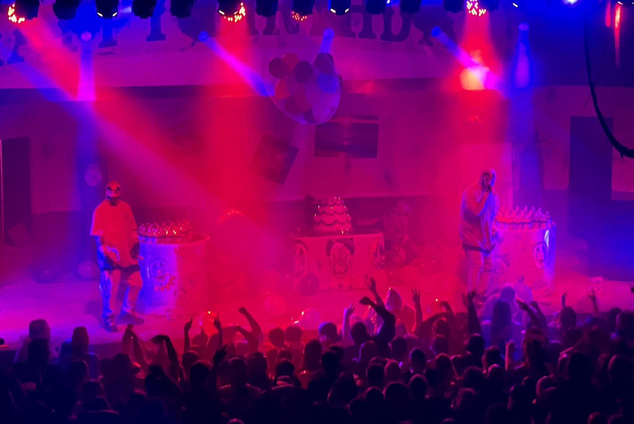 Whoop Whoop! Happy Birthday to the duke of the wicked, Violent J! Let\s get this party started!  