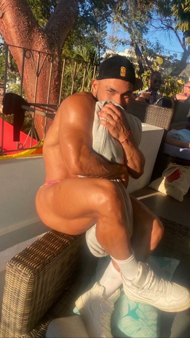 Watch Ottoniel Yañez's leaked NSFW photo on TwXstars