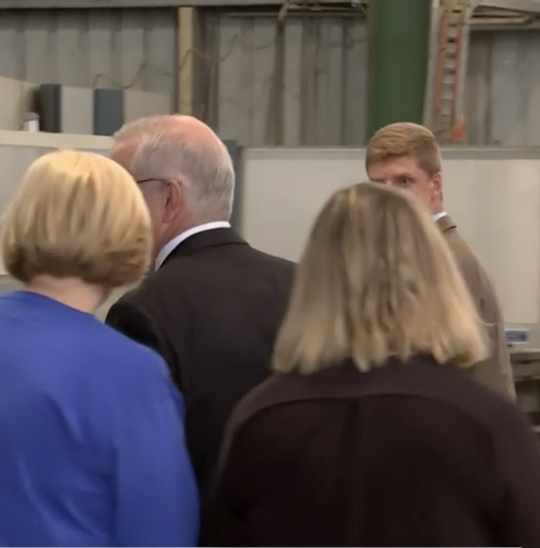 #Scomo appears to snub #BridgetArcher as he walks away from the Tasmanian presser.  The distance he keeps is obvious as he looks around for some other support to walk out with. Why does she stick with this misogynistic govt. #Election22