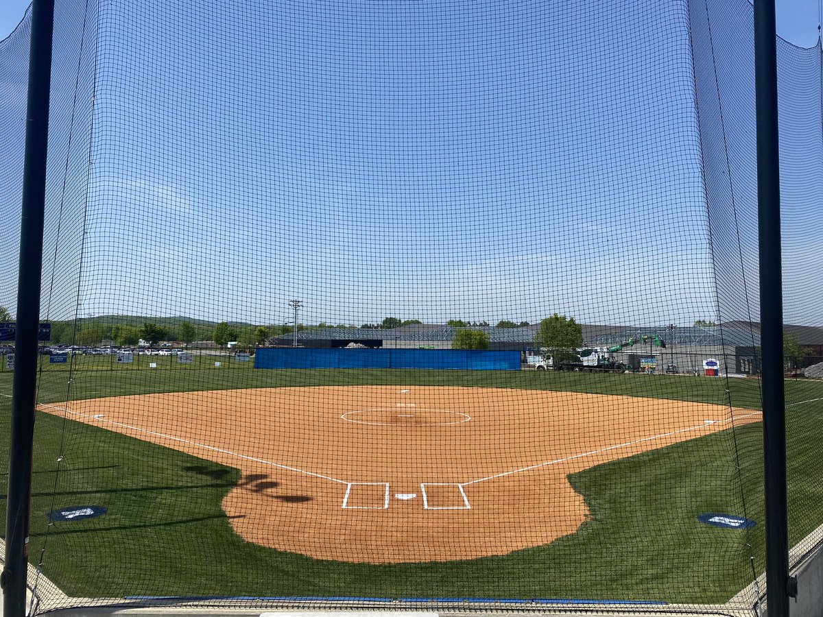 RockvaleSB's tweet photo. Dropped one tonight vs Riverdale, 9-3.

🚀 MB Bryan: 2/4
🚀 M. Harris: 2/3
🚀 C. Tucker: 1/3, 2RBI

✨ P E A R L S of the game ✨

The field… 😍🤪 https://t.co/oVl3E01hE5
