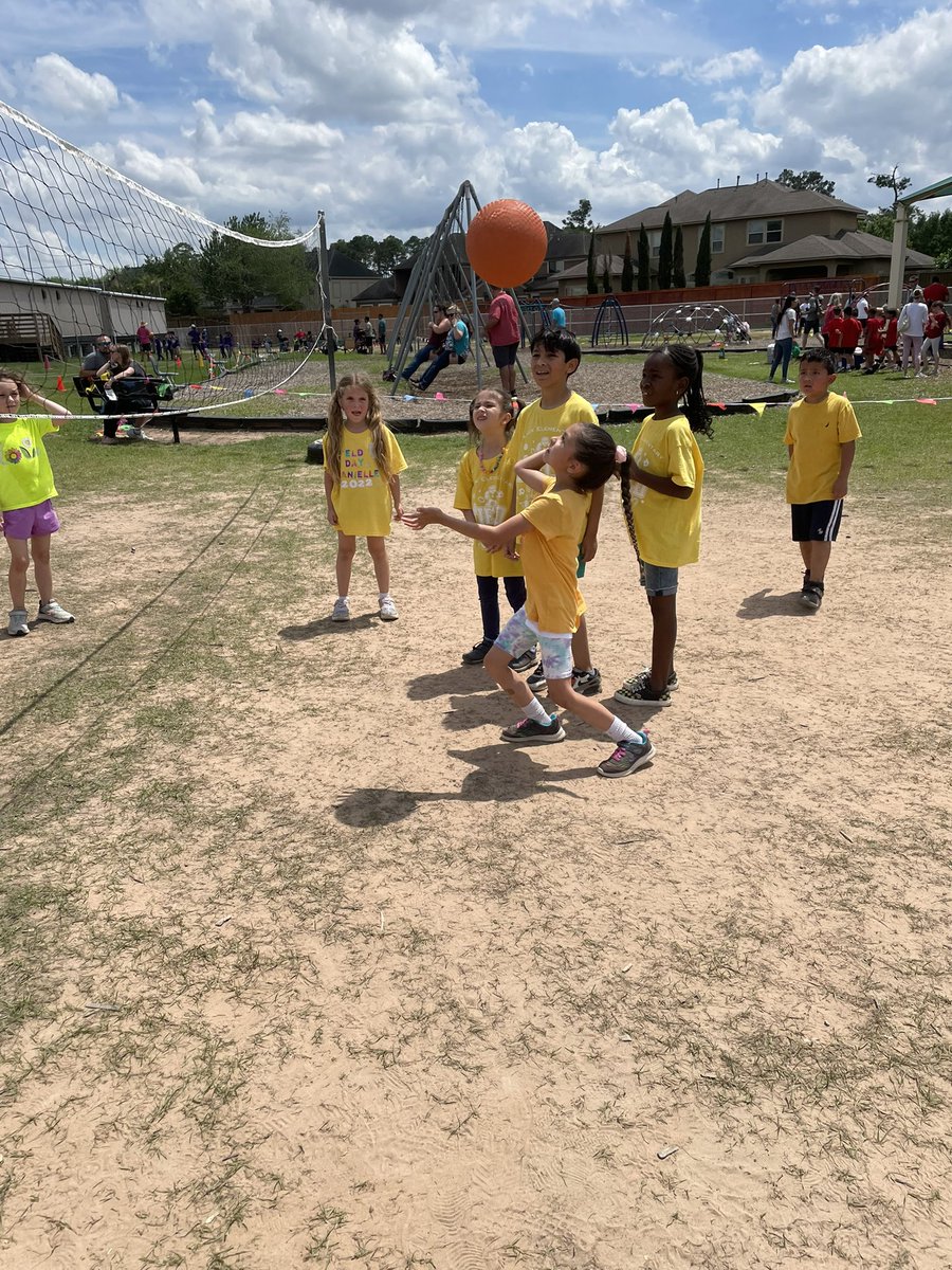 MrsMiller3rd's tweet photo. Field day fun! @BlackBearkats https://t.co/3eNyYcKMiE