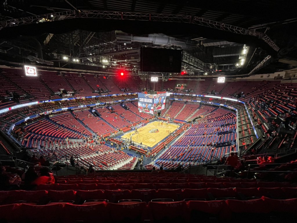 TrumanLoupe's tweet photo. Fly high @PelicansNBA https://t.co/VxHLAUNfZc