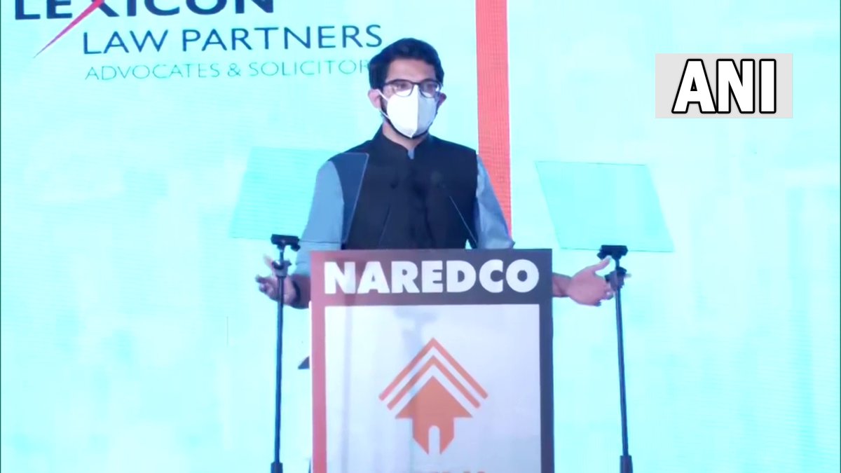 ANI's tweet photo. There is a politician-builder nexus but it should be seen positively. We've been able to reduce stamp duty and premiums because of this nexus. Politicians and developers sell common things. We both sell hopes and dreams: Maharashtra Minister Aditya Thackeray at an event (28.04) https://t.co/gV9Gft48hf