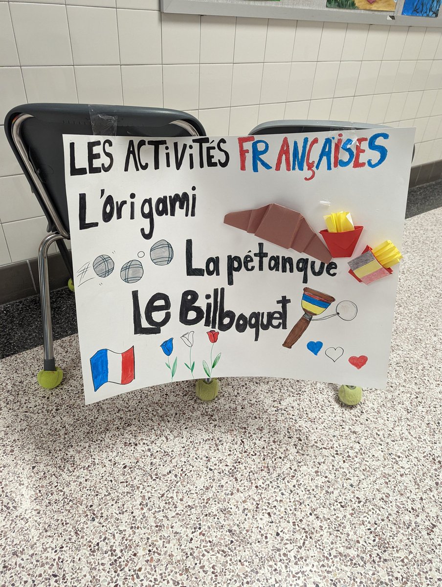 Ms_Mathurin's tweet photo. Origami (and French lessons!) with Mme. Spiotto at MMS STEAM Night! @LCPS_Mercer https://t.co/VJhXysfASI