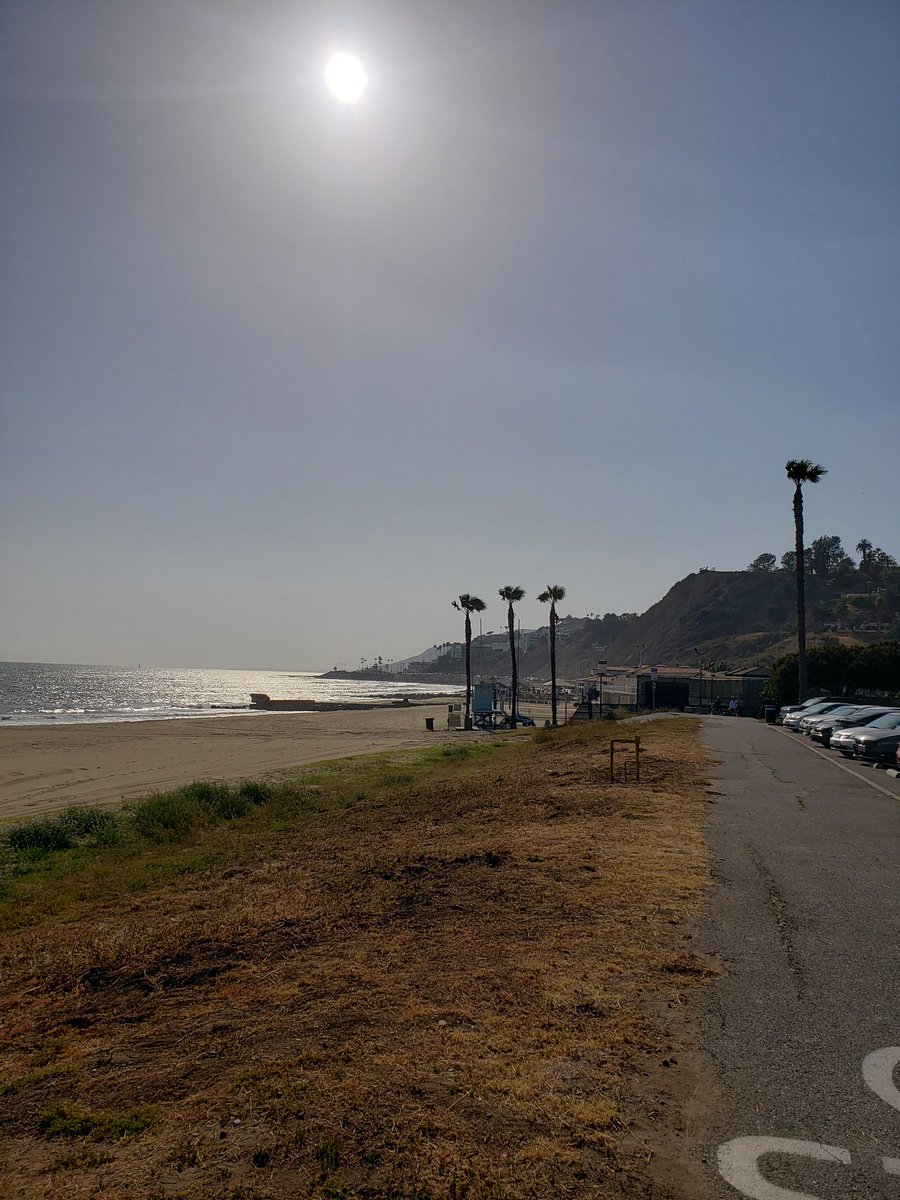_CZARZ310's tweet photo. #LA #SMkid here's to u https://t.co/m2tHsdn93d