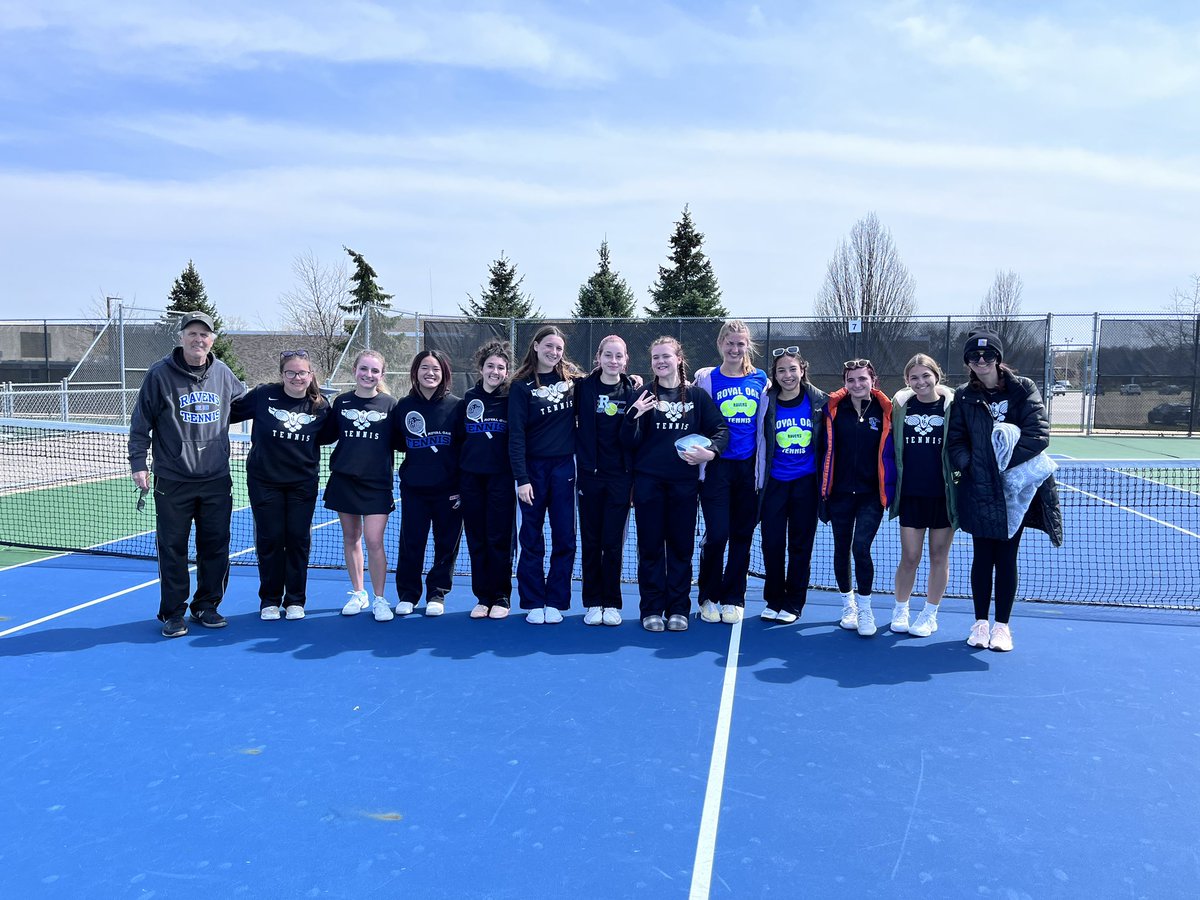 CONGRATULATIONS RAVENS!!!! 2nd Place at our League Meet overall, and we could not be happier! Congratulations to EVERY FLIGHT for making it in the TOP 3! GO RO!🎾