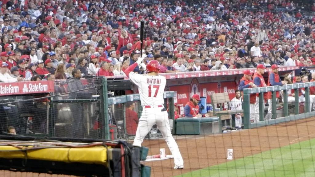 KAZ99_STARWARS's tweet photo. 大谷、大谷を観る⚾ でした。
#大谷翔平 #ShoheiOhtani https://t.co/aIcRXDuZL9