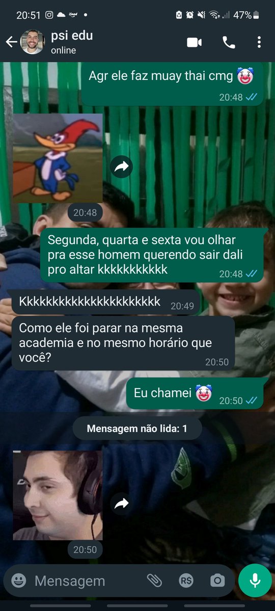 y4zzZ__'s tweet photo. Minha vida podia facilmente ser uma série de comédia romântica https://t.co/d77XQ2IbK7