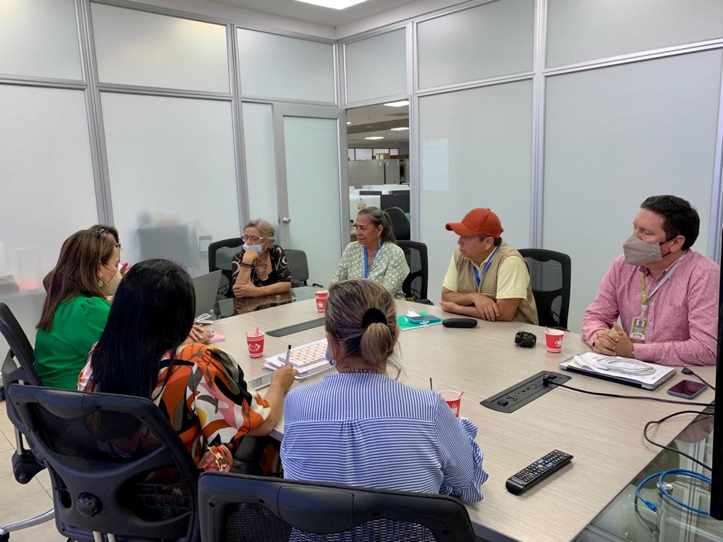 GobMeta's tweet photo. Nuestra secretaria de Hacienda, Nohora Ilse Jiménez, realizó la Rendición de Cuentas del avance en las metas y la gestión del plan de desarrollo “Hagamos grande el Meta”, ante el Consejo Territorial de Planeación. #AlServicioDeLaGente https://t.co/GIWFdjysIK