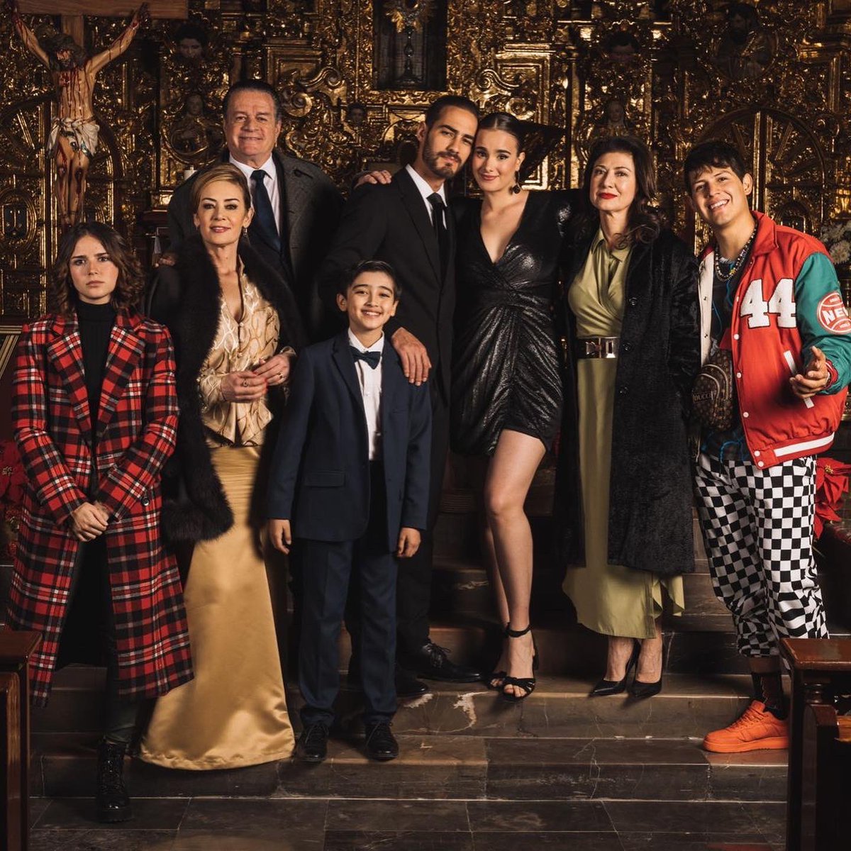 GalaMontes2's tweet photo. “Hasta la madre de la navidad” 🎬 @PrimeVideoMX @CorazonFilms 🎄🎄👀 https://t.co/56IB4ZGtUV