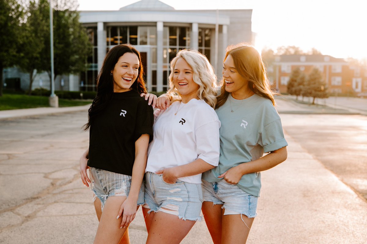 ReazonsApparel's tweet photo. New T-Shirts drop MAY 1ST! 🔥

Turn on post notifications for updates…

Comment your favorite color below!

#mensapparel #womensfashion #clothingbrand #smallbusiness #fashionbrand #motivationalclothing https://t.co/xY5SESpleO