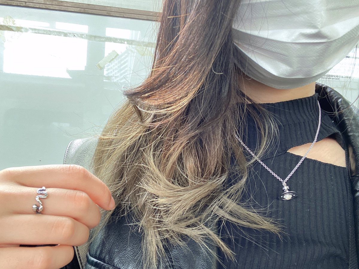 hiyoeil27's tweet photo. てなわけいで、本日横浜みなとみらいBpovtn!!LIVEでござる!!🐣🐣
悔いの残らないように、楽しんで、全力で歌ってきます!!
皆応援よろしく頼むよ～っっ( ˙꒳​˙ᐢ )ｻﾝｯ
#伸び盛
#LIVE
#歌い手
#Singer https://t.co/OciJ1iZ5eY