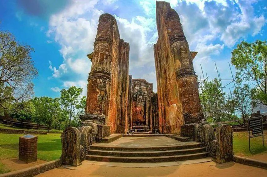 CEYLONE04's tweet photo. Anuradhapura pura 

#followers #follow #like #followforfollowback #likeforlikes #likes #followback #instagram #likeforfollow #instagood #followme #love #f #instalike #photography #followforfollow #photooftheday #likeforlike  #instadaily #picoftheday #fashion #comment #Twitter https://t.co/YWLoWAbJgo