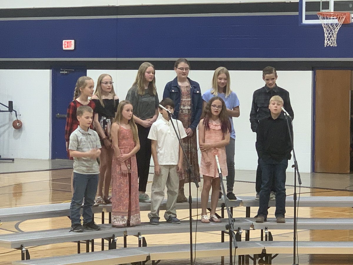 Grinnell Middle School 5th Grade Choir performs “Count on Me.”