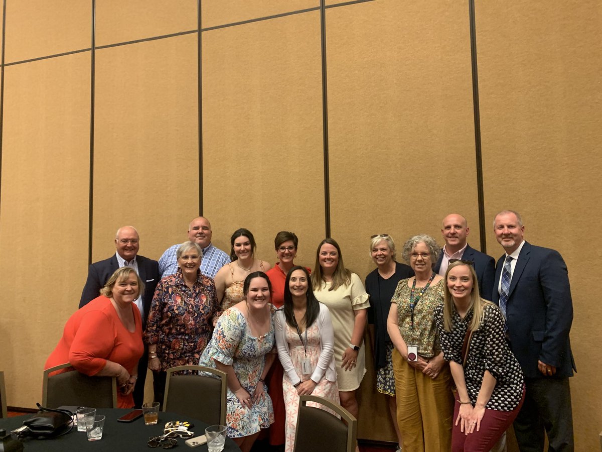 NolanClarkBlair's tweet photo. Celebrating Mrs. Copeland today at RCS Teacher of the Year Event! #Family ⁦@MES_Mustangs⁩ https://t.co/MrQBEiLdH3