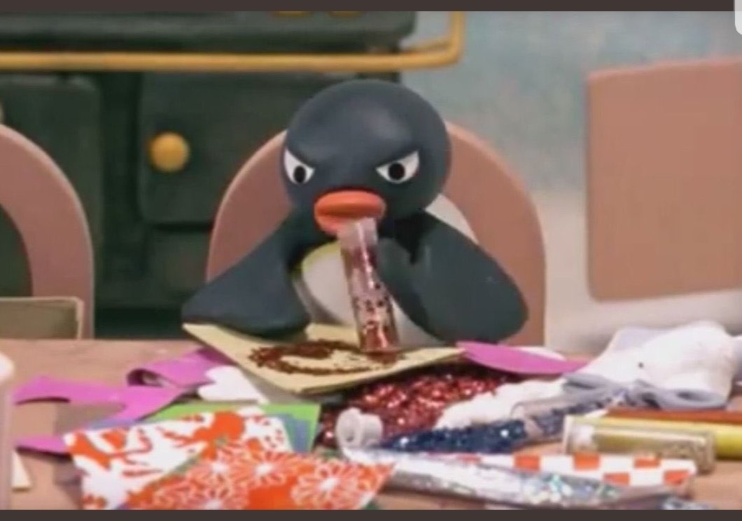 Guarromantico_'s tweet photo. "No me voy amargar el resto del día pensando en eso"

Yo el resto del día: https://t.co/rxdi1eGCzx