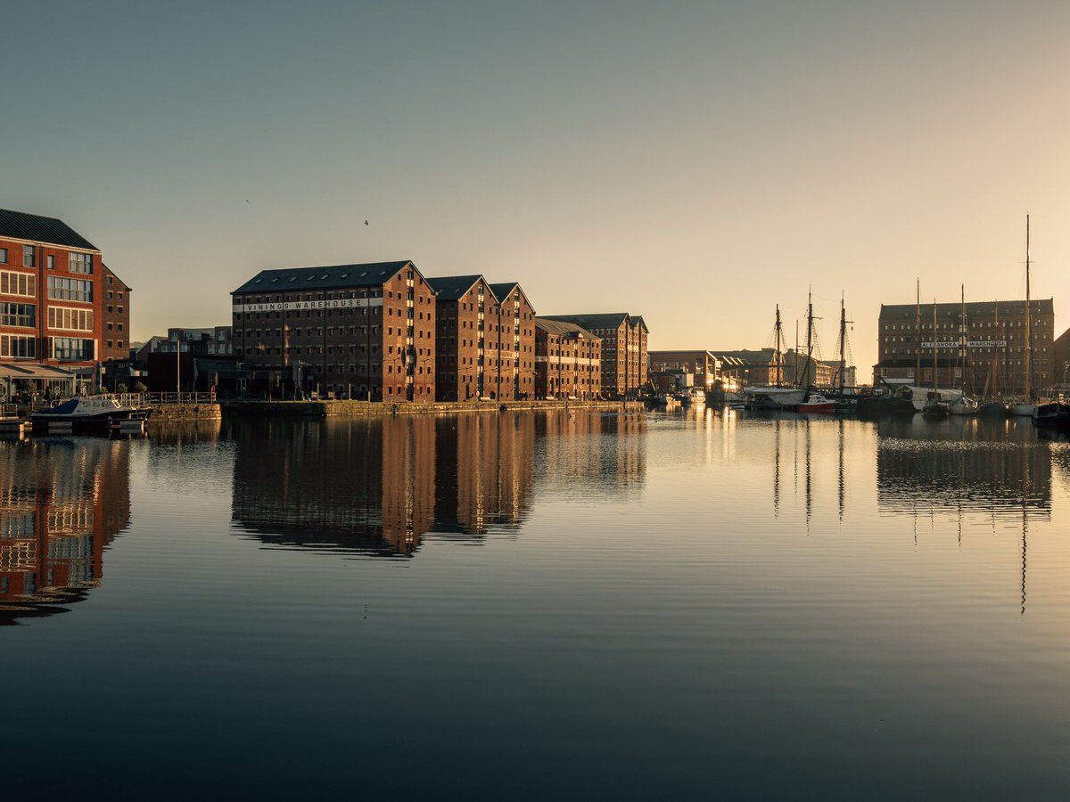 Sunset at Gloucester Docks, Gloucester, Gloucestershire,UK

Olympus E-M5 MK3 
Olympus 7-14mm F2.8 PRO
#dock #UK #sunset #river #cityscape #lightroom #photographer #boat #Building #warehouse #omsystem #DefyTheMoment #England #photography