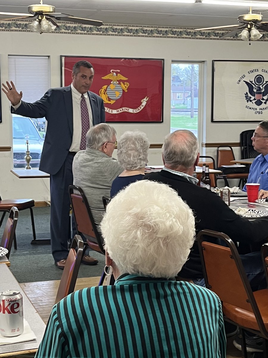 gomcdermott's tweet photo. Thank you Carroll County Dems for the warm welcome in Delphi tonight and for listening to @tommcdermottjr message and plan to win the Hoosier state and beat @SenToddYoung #INDems #BeatingToddYoungOneStopataTime https://t.co/lVmzZ0vlZh