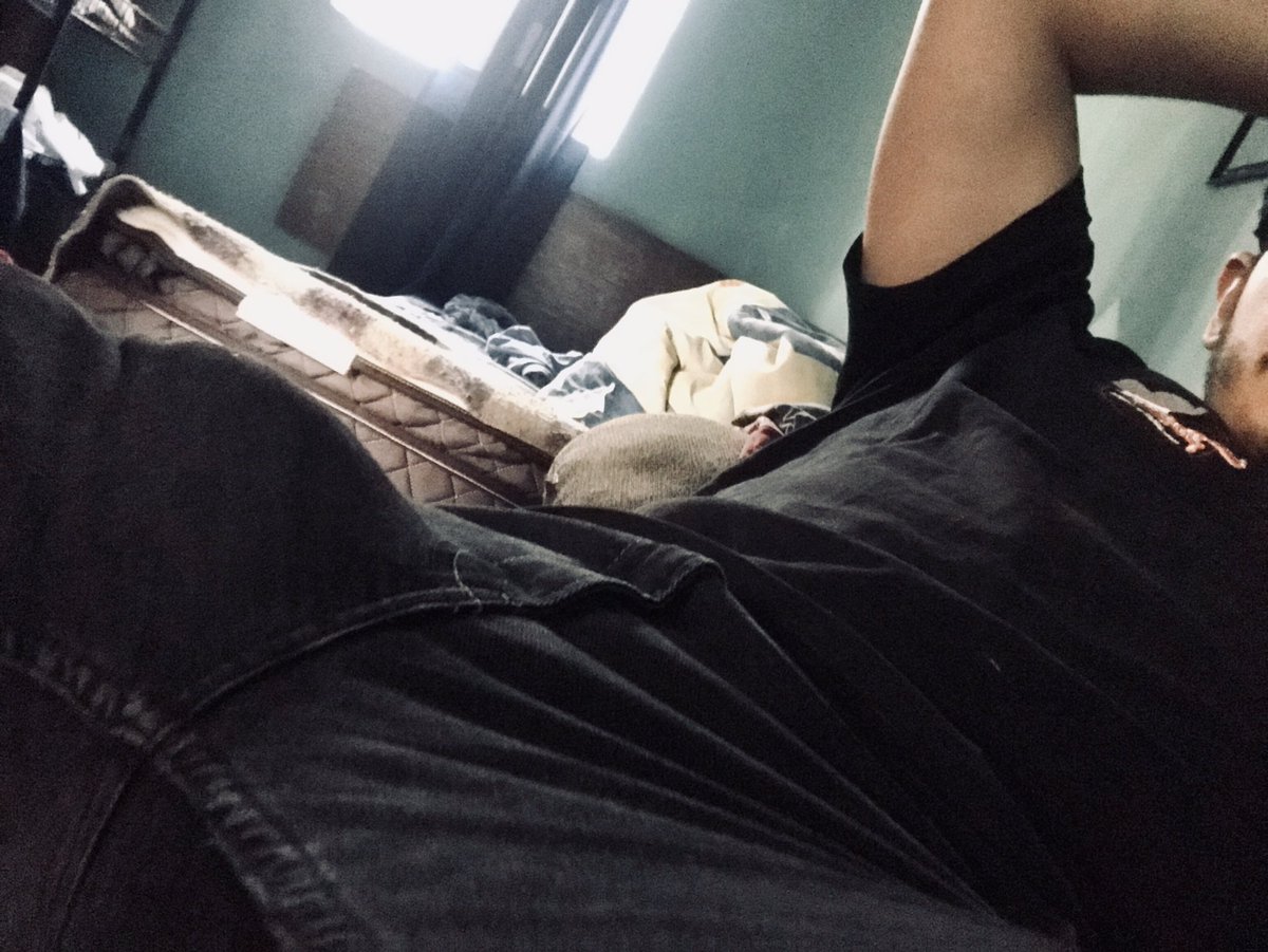 AxelMonroe1's tweet photo. @SinglesPlayers #JuevesDePaqueteria https://t.co/0yjYP6DUZP