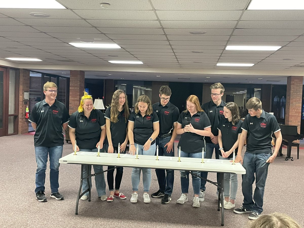 aurora_fccla's tweet photo. Great night for our year end banquet! #aurorahuskies https://t.co/QOKJeYjRa9