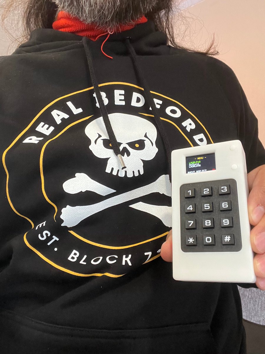 rbfcsurrey's tweet photo. We could have scored multiple goals last w'end, but lost 1-0 to Ampthill Town. Nevertheless our #BedfordFC lads were committed & passionate👏🧡☠️
And was great to chat with @JonDarcy7 behind the bar, & @BitcoinSurrey @NshireBitcoin & @ConorOkus talk #Bitcoin + #LightningNetwork https://t.co/UwsGa1a3pa